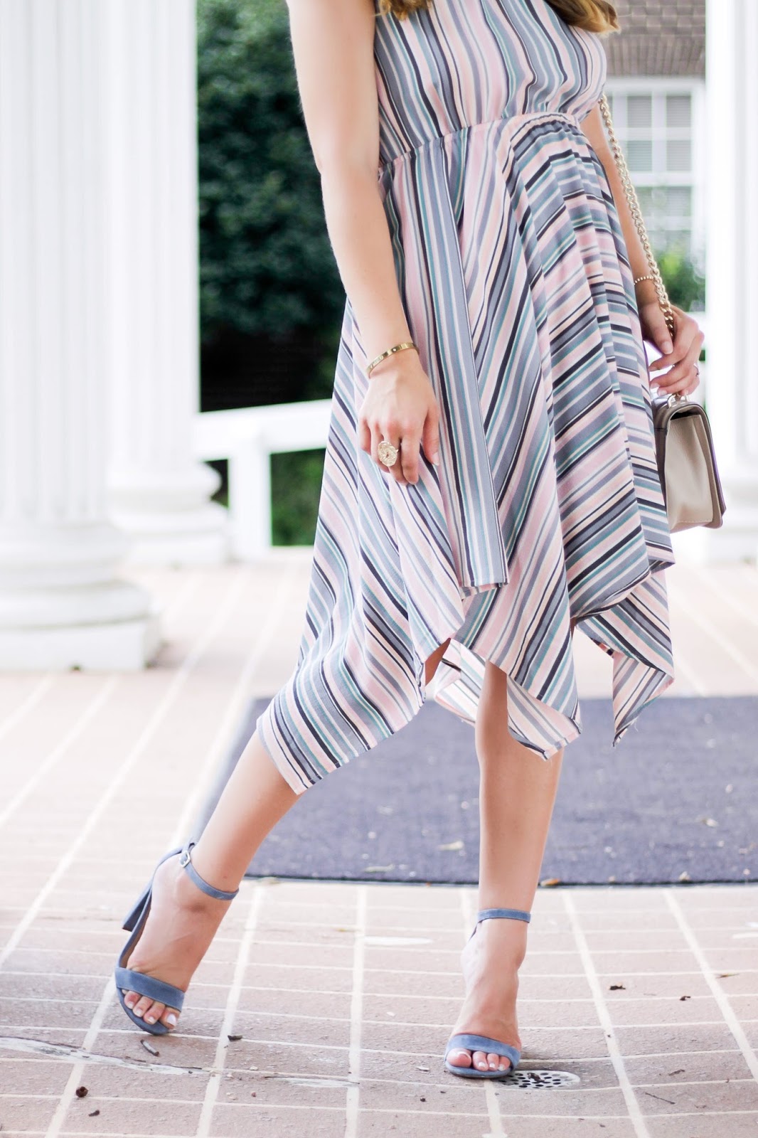 What To Wear To Brunch... The Dainty Darling