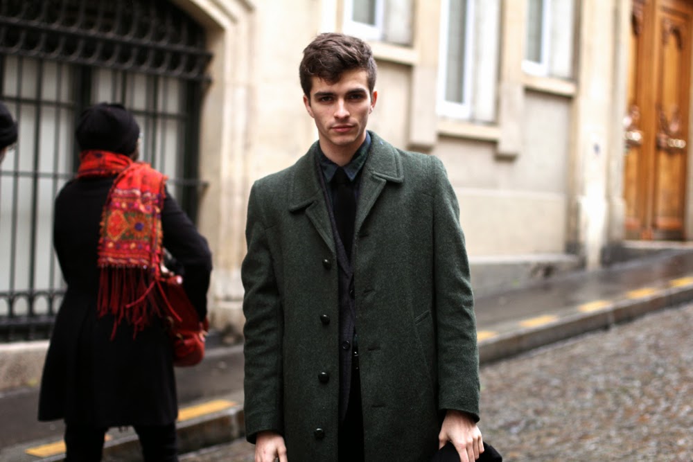 Blog-mode-homme-style-Paris_NEWLOOK-Blazer-carreaux_Chemise-fanelle-vert_Skinny-noir_veste_boots-bouvles-Loden-Khaki-cravate-tricottée-preppy-dandy