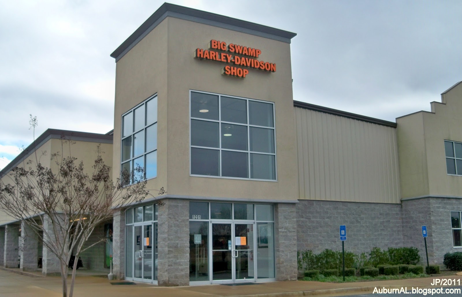 AUBURN ALABAMA Opelika Lee University Restaurant Bank Dr.Hospital