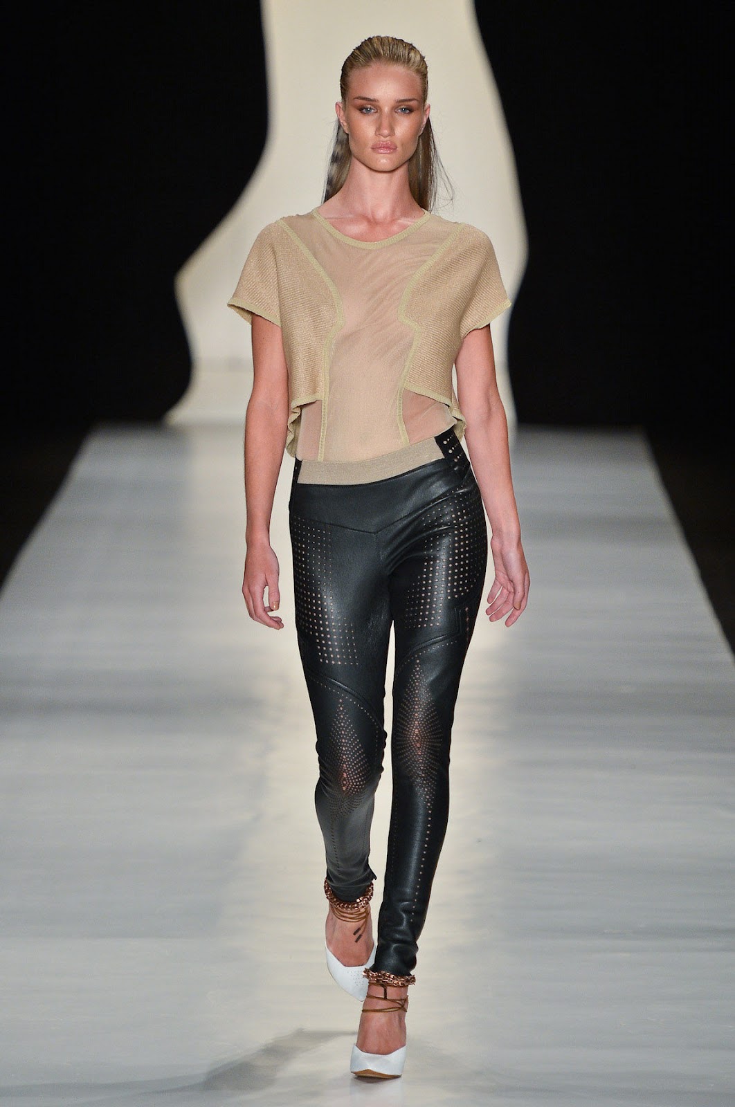 Rosie Huntington Animale S/S 2013 - Models Inspiration