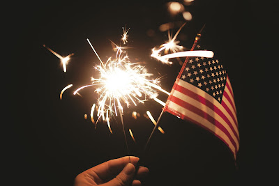 Free-photos: sparkler and flag, Pixabay