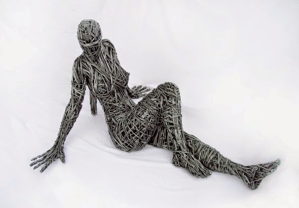 Richard Stainthorp esculturas arame metal mulheres árvores anjas sensuais beleza