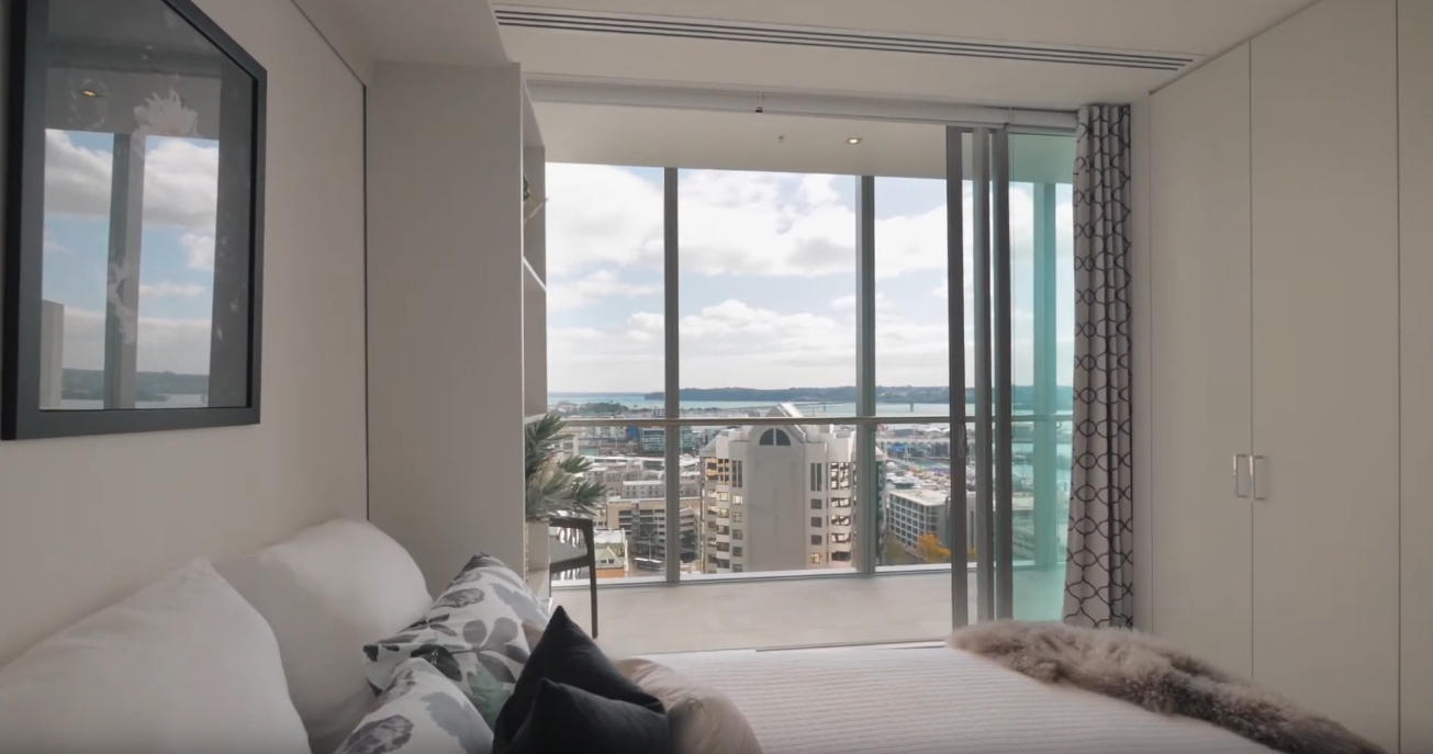 18 Photos vs. 1905/26 Albert St, Auckland, New Zealand Condo Interior Design Tour