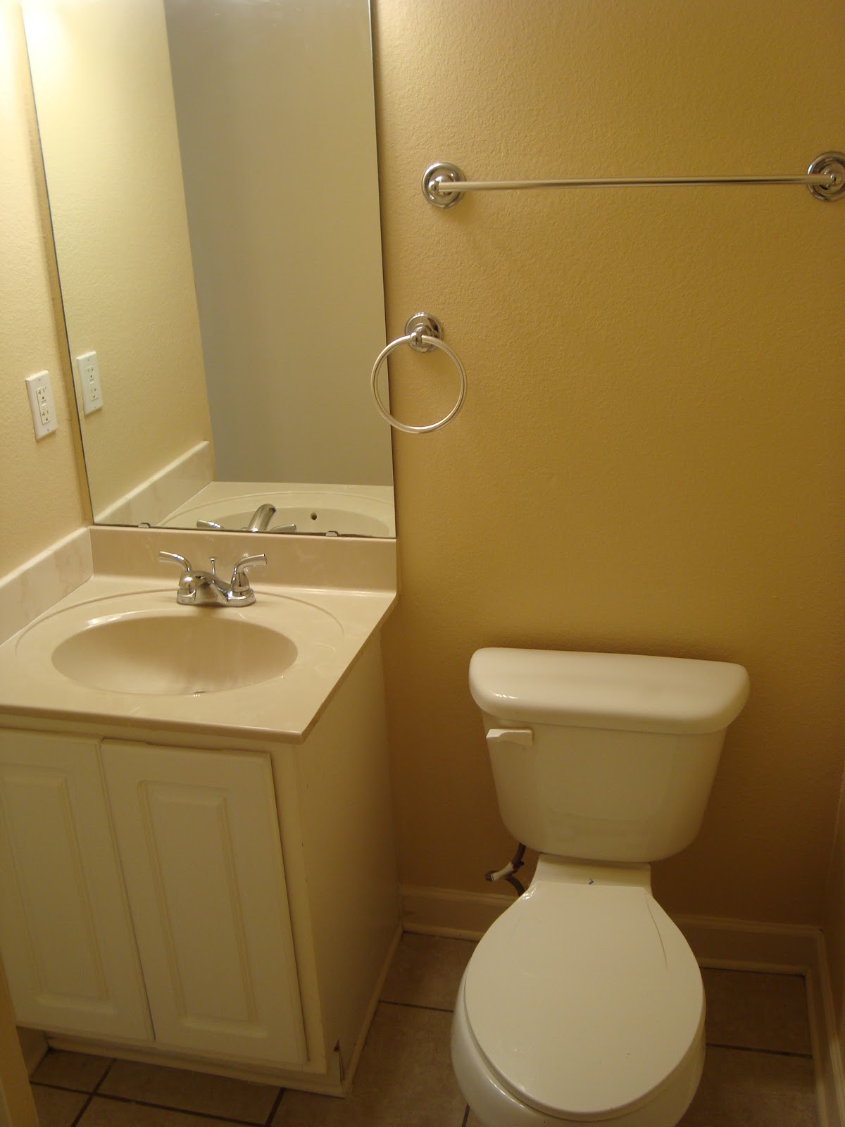 Oxford Square Townhomes Condo Pictures