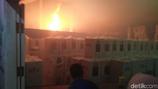 Gudang KPU Terbakar, Bupati Pesisir Selatan: Jangan Pikir Macam-macam Gudang KPU Terbakar, Bupati Pesisir Selatan: Jangan Pikir Macam-macam
