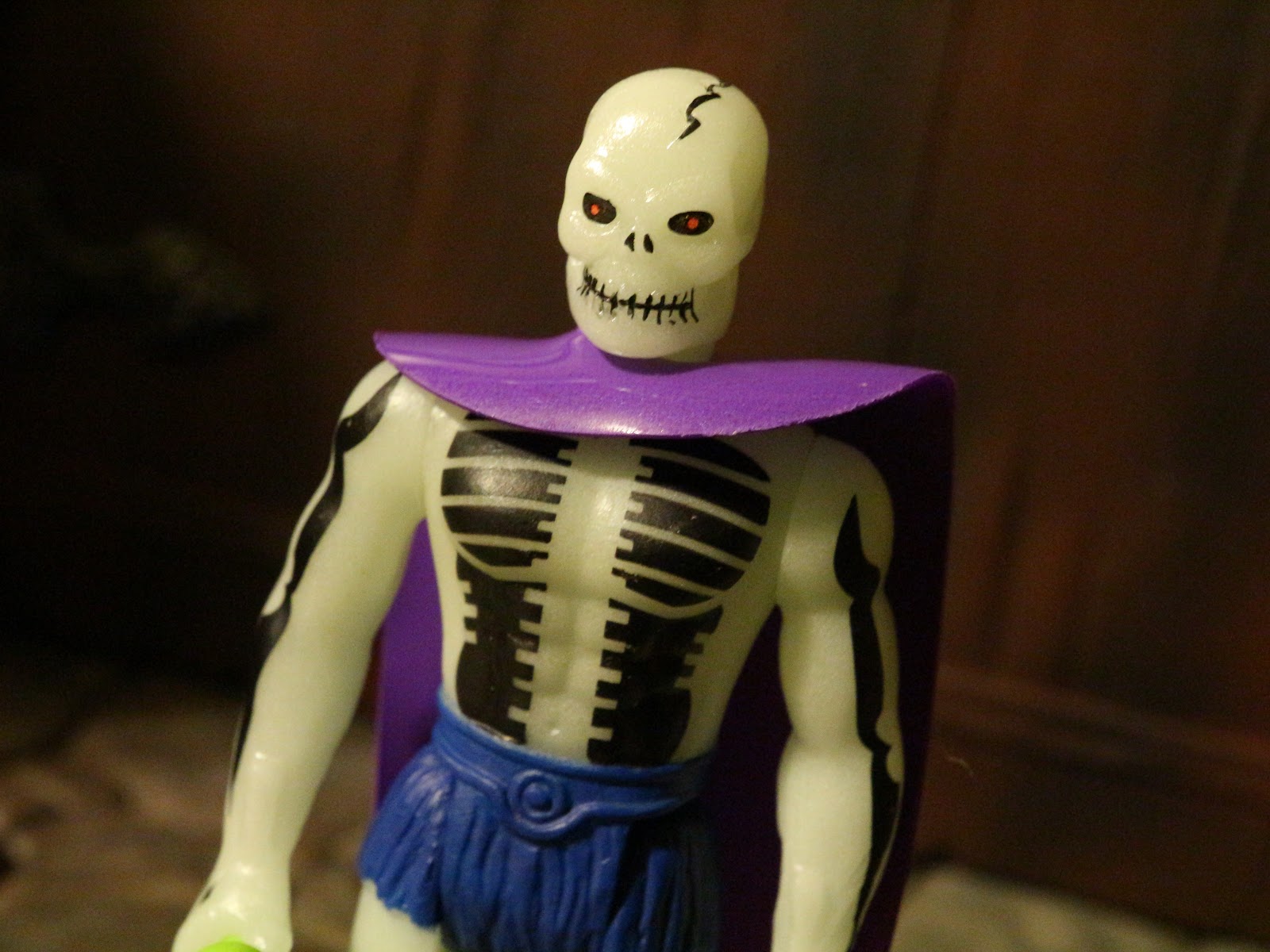 reaction scare glow