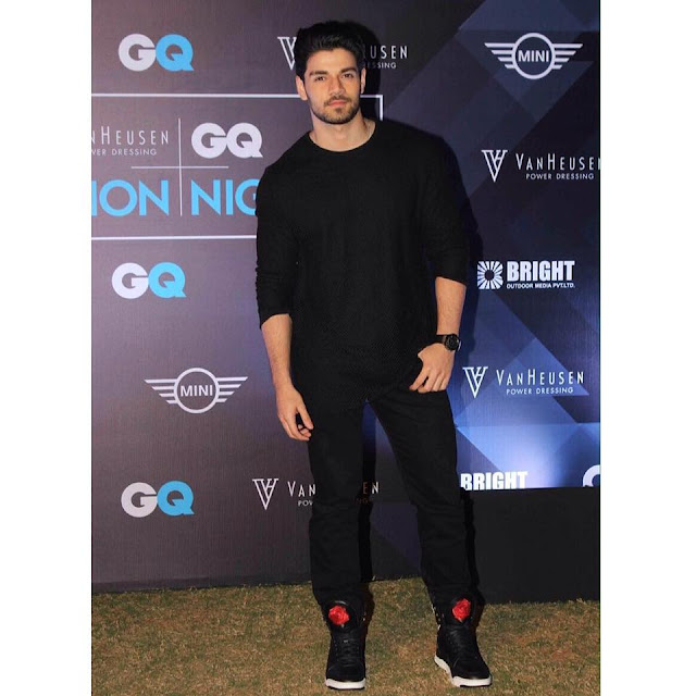Sooraj Pancholi Actor Upcoming Movies,Wiki,Age,Height,Images,Body,Biography,Family,Birthday,Mother,Father