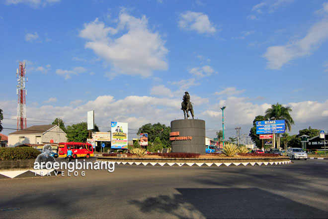 monumen jenderal gatot soebroto purwokerto banyumas