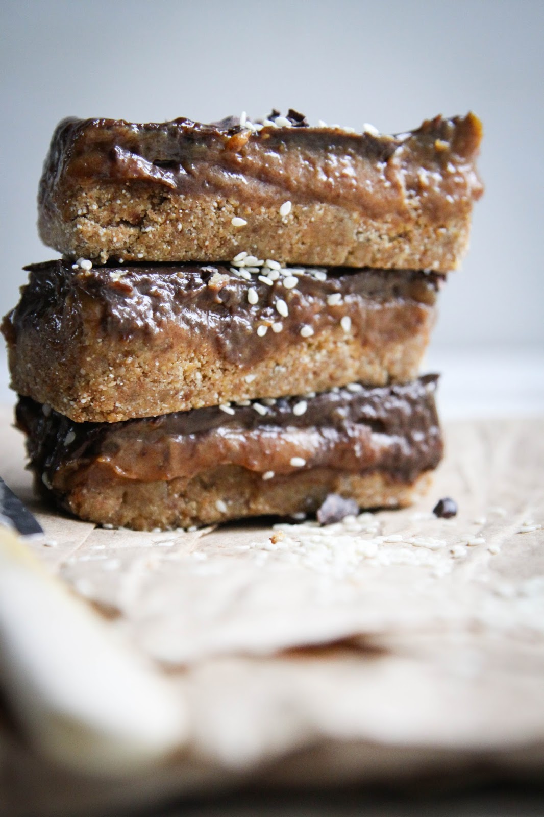 This Rawsome Vegan Life GOOEY CARAMEL CHOCOLATE BARS with BUCKWHEAT