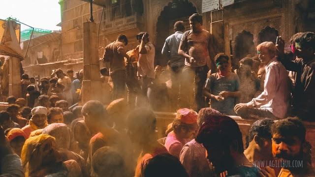 Perayaan Festival Holi di Vrindavan