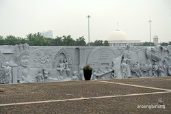 tugu monumen nasional monas jakarta