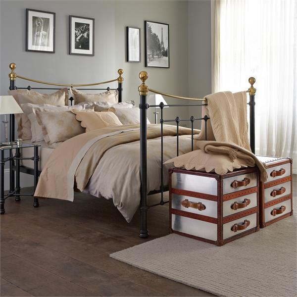 Metal Beds In Bedroom Design, Metal Bed Frame Decorating Ideas