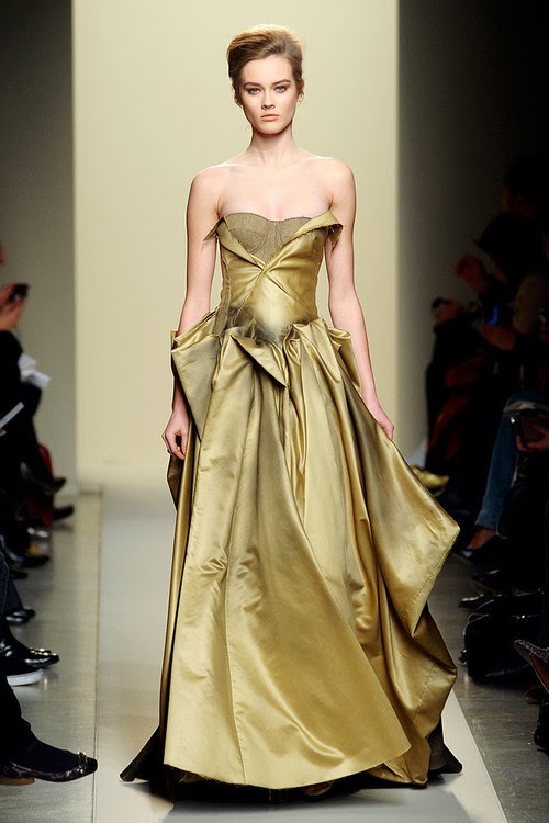 Incredible gold dress- Bottega Veneta