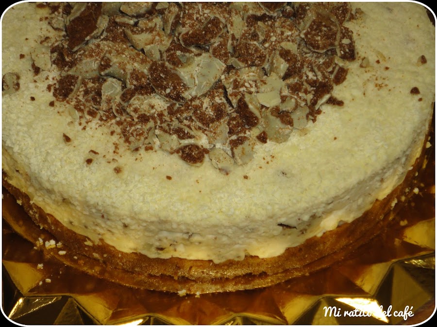 Tarta de chocolate blanco y filipinos