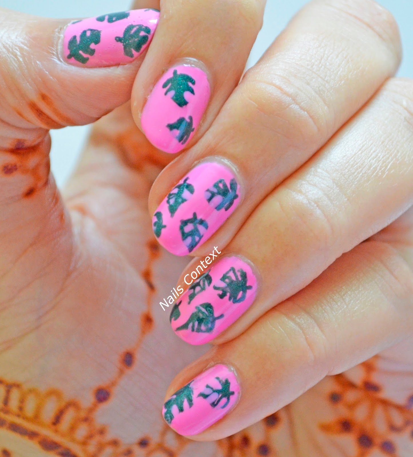 Nails Context: Palm Leaves