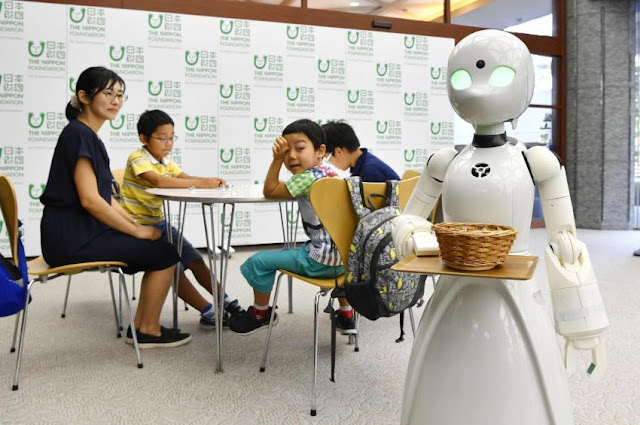 Sebuah Cafe Tokyo Akan Gunakan Robot Sebagai Pelayannya