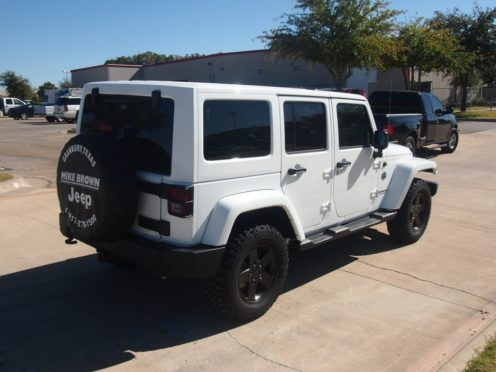 2011 White jeep sahara for sale #5