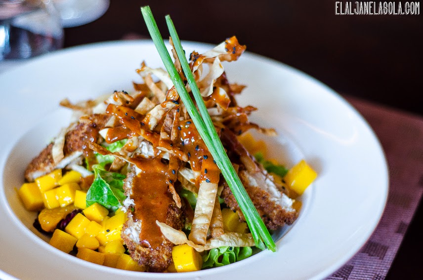 Elal Lasola Travel & Photography Quezon City Lush Restaurant and