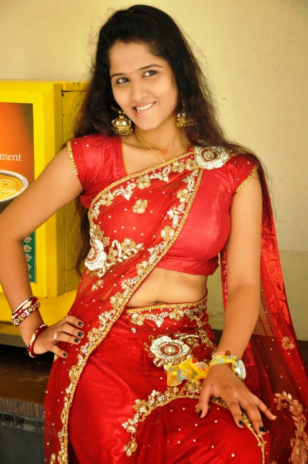 Kerala Sexy Aunty Actress Jayathi Sexy Red Saree Pallu