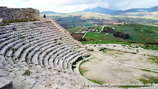 Área arqueológica de Segesta na Sicília segesta teatro vale guia brasileira - Área arqueológica de Segesta na Sicília