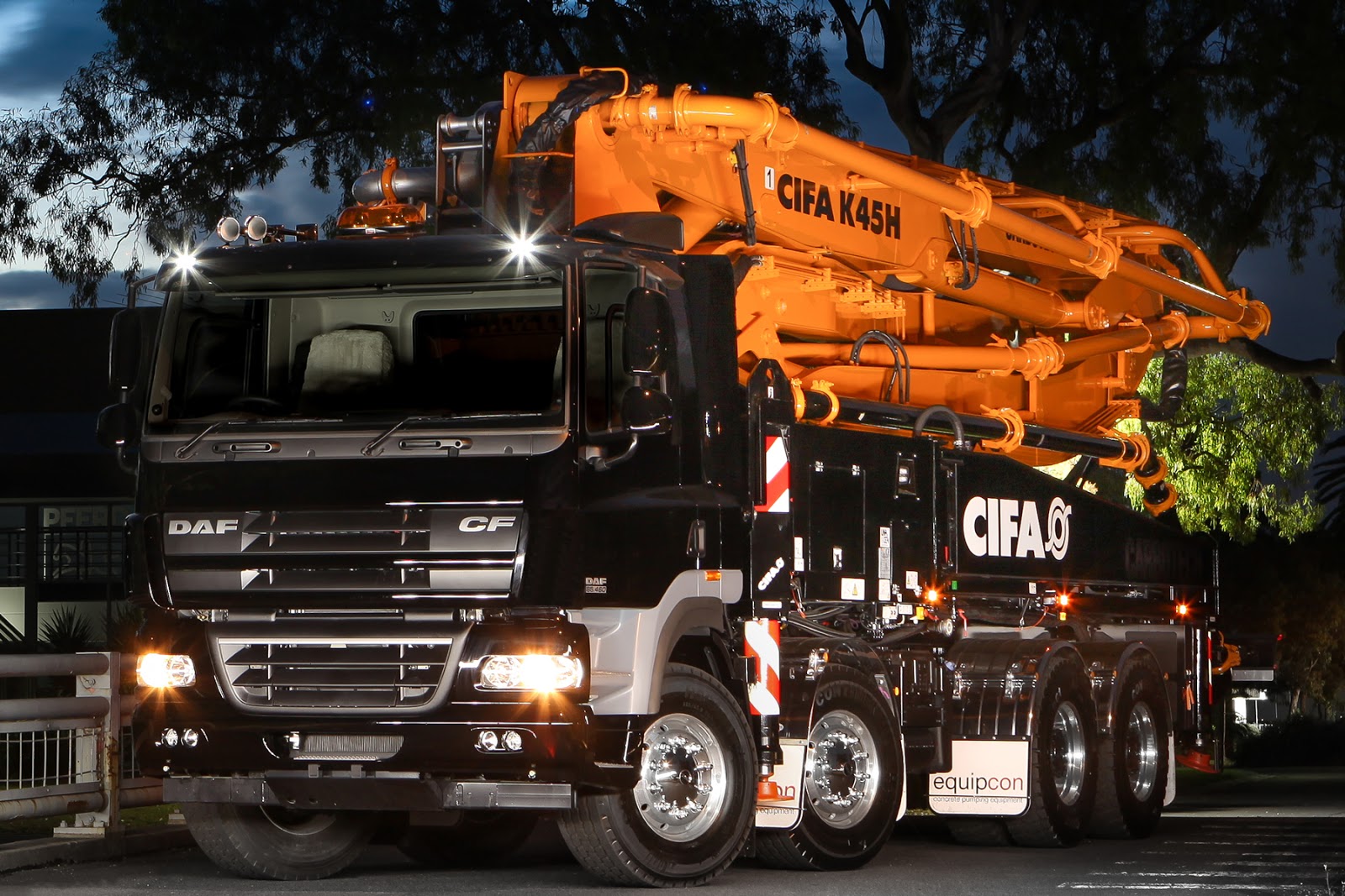 daf azienda CIFA-K45H-Carbon-Fibre-Boom-Pump-Equipcon
