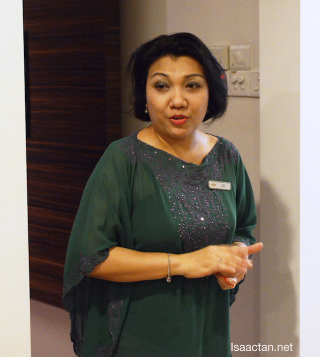 Sri, Spa Manager of Mandara Spa bringing us on a guided tour