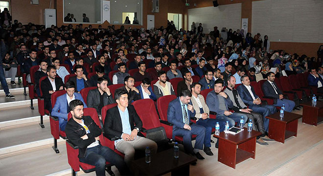 Dicle Üniversitesinde Kur'an-ı Kerim güzel okuma yarışması düzenlendi Dicle Üniversitesinde Kur'an-ı Kerim güzel okuma yarışması düzenlendi