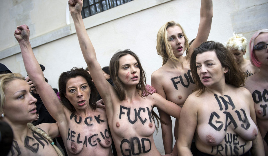 Femen-Civitas-Paris_galleryphoto_paysage_std.jpg