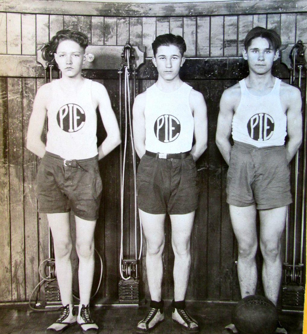 Р’ РєР»СѓР±Рµ YMCA