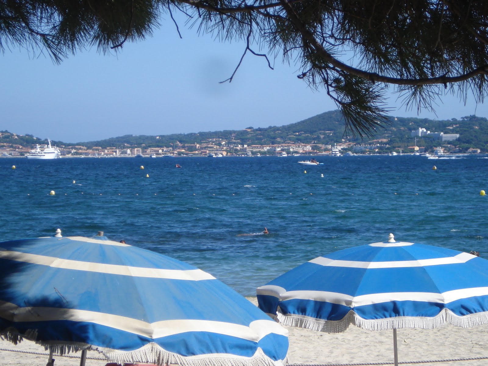 BEAUVALLON ☼ VILLA ENTRE PORT GRIMAUD et SAINTE MAXIME Location