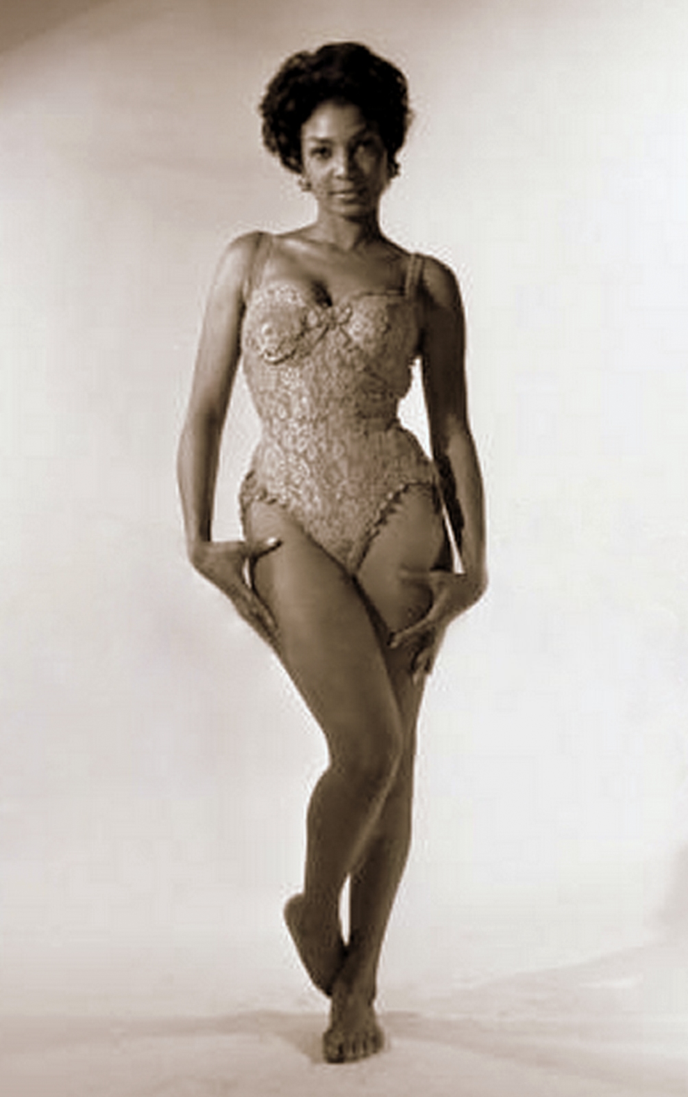 Babe of the day - nichelle nichols. 