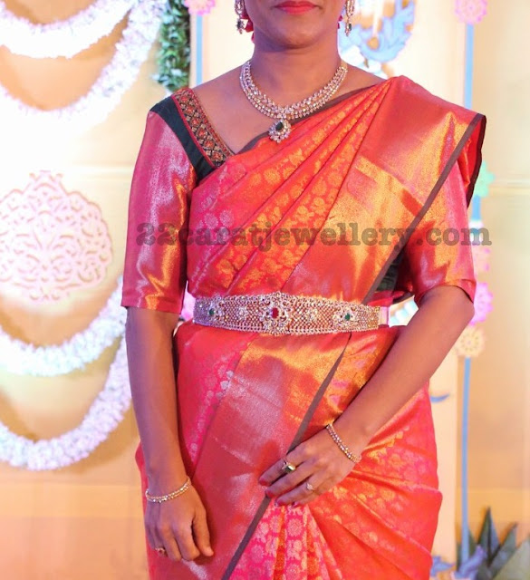 Diamond Floral Vaddanam