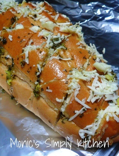 cheese and garlic crack bread