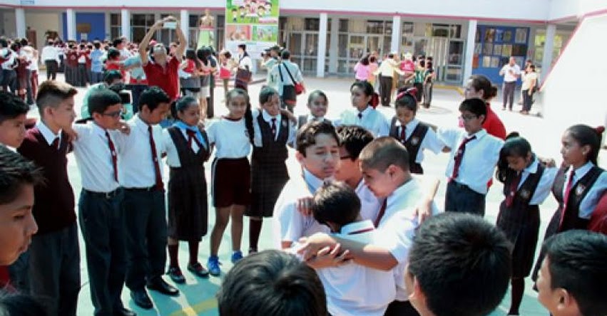 MINEDU: Ocho millones y medio de escolares participaron en el primer Simulacro Nacional Escolar 2017 - www.minedu.gob.pe MINEDU: Ocho millones y medio de escolares participaron en el primer Simulacro Nacional Escolar 2017 - www.minedu.gob.pe