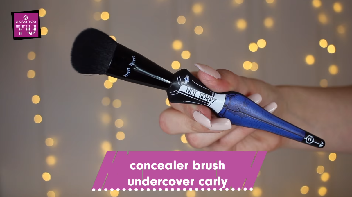 essence-girl-squad-concealer-brush