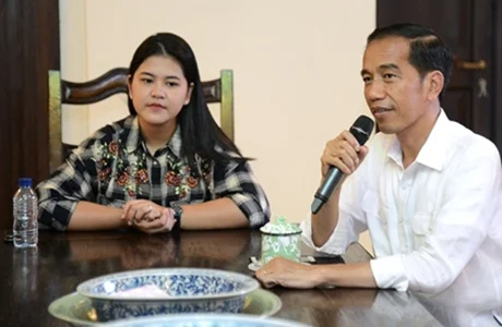 Jokowi Arahkan Relawan Jaga Ketertiban Saat Prosesi Pernikahan Kahiyang Ayu