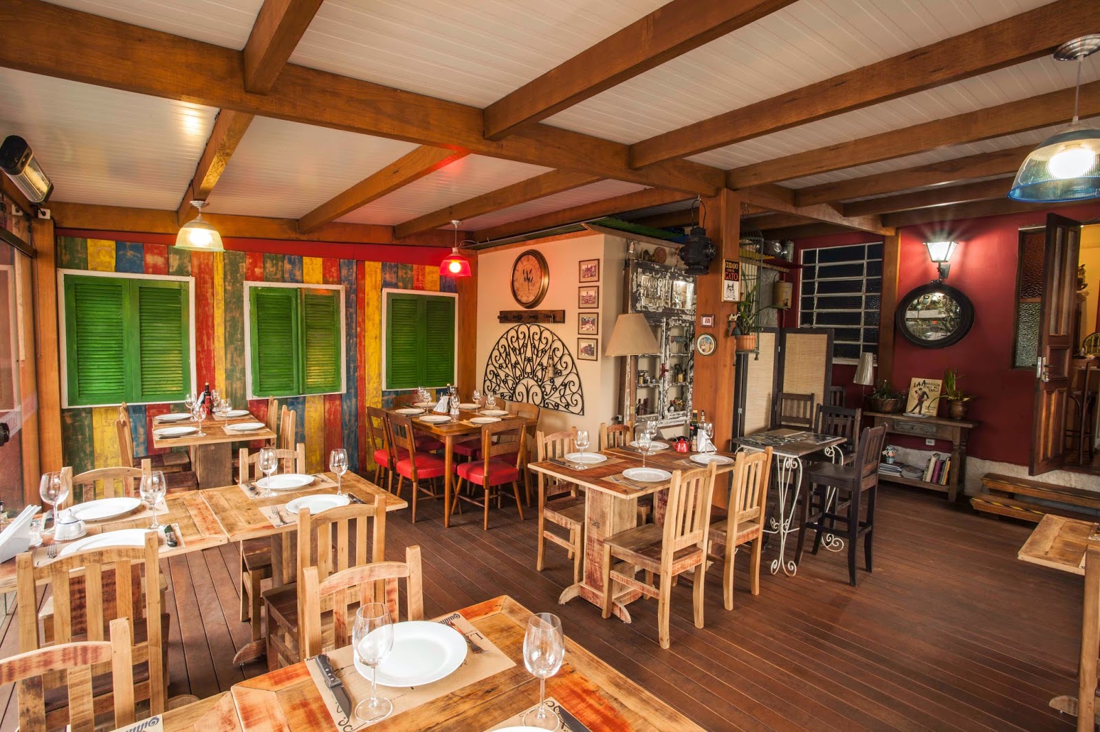 Flash Curitiba Conheça alguns dos restaurantes e bares de Curitiba que