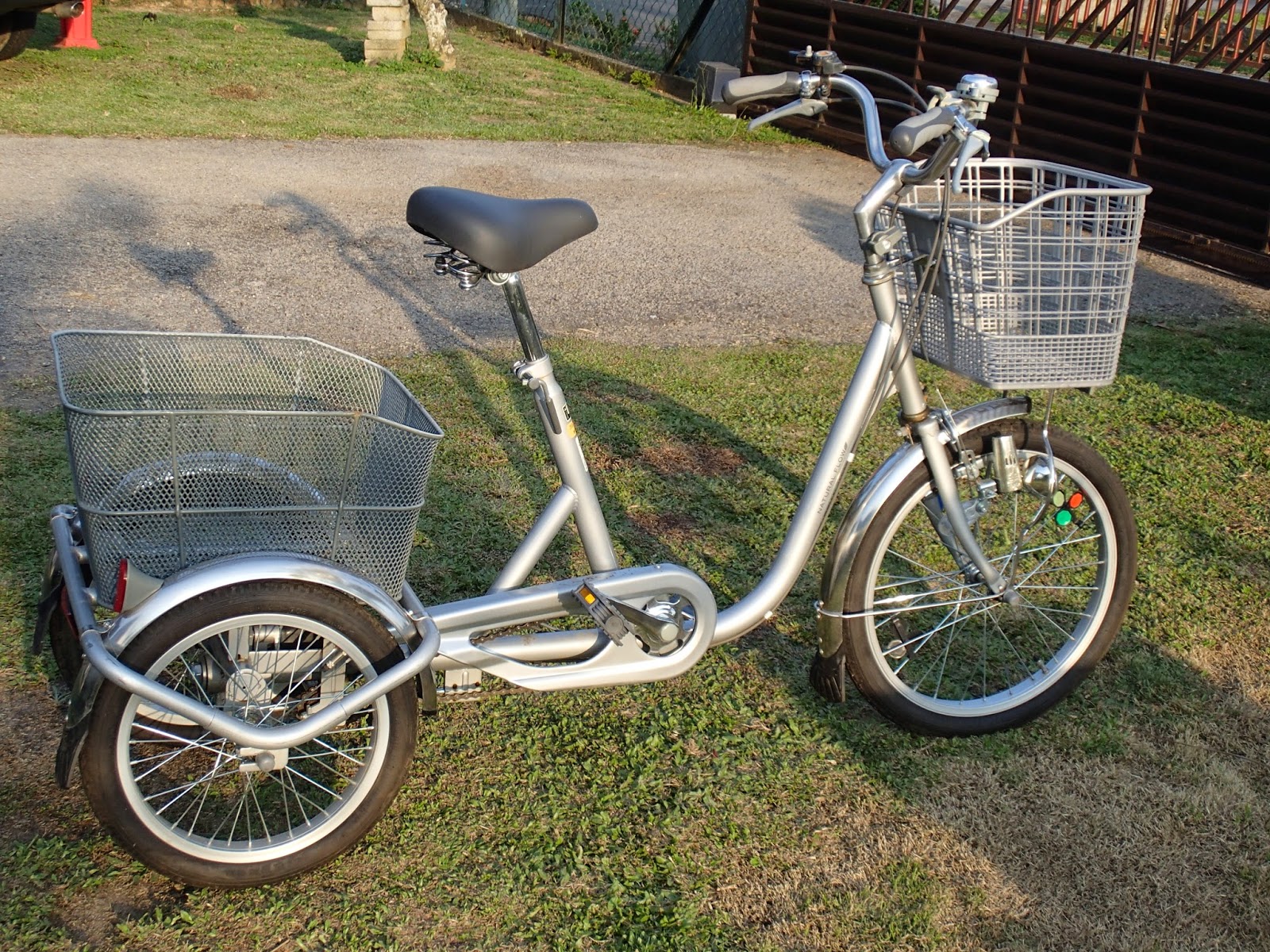 The Right Bike Store 20" + 16" Imported Used Tricycle from Japan