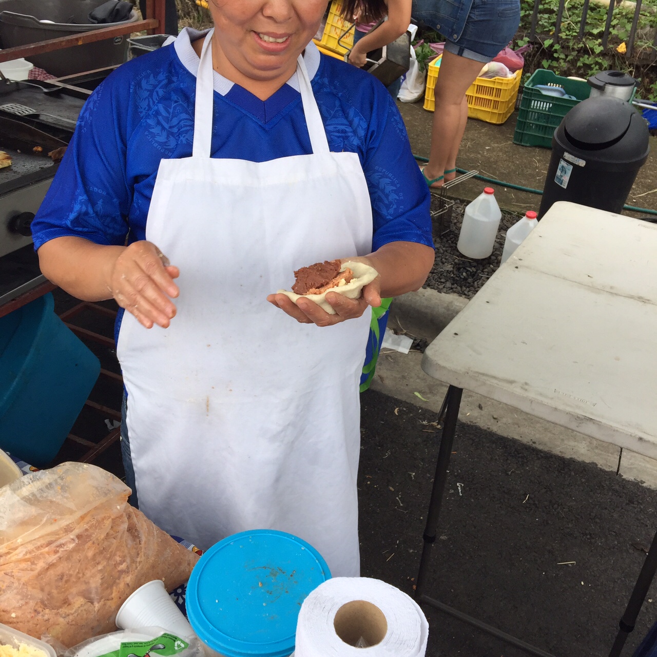 Escazu News Pupusas, una delicatessen del el Salvador, bien sabrosas y