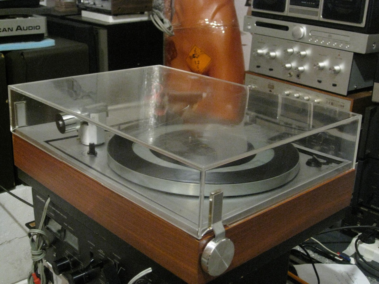 Infrequent Sound [sex.tex] technology Perpetuum Ebner PE2020L