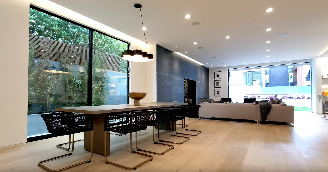 51 Photos vs. $6.4 Million Jaw Dropping Modern Residence in Los Angeles | LUXURY LISTING - Luxury Home & Interior Design Tour 51 Photos vs. $6.4 Million Jaw Dropping Modern Residence in Los Angeles | LUXURY LISTING - Luxury Home & Interior Design Tour