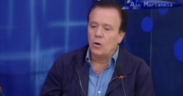 Dr. Tullio Simoncini “Krebs ist ein Candida Pilz, heilbar 99 mit