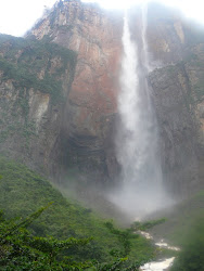 And seconds later (re: pix above), full flow -- Angel Falls