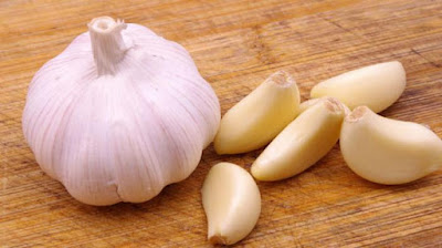 10 Cara Alami Mencegah dan Mengobati Jerawat Punggung Dengan Mudah 10 Cara Alami Mencegah dan Mengobati Jerawat Punggung Dengan Mudah
