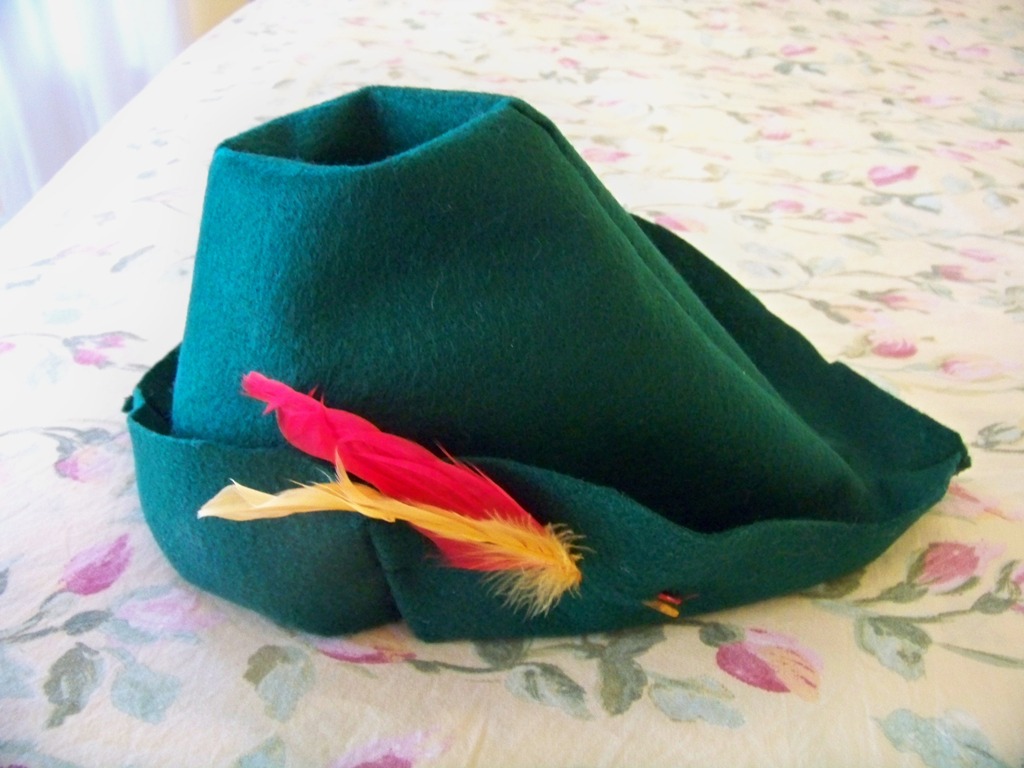 How to Make a Robin Hood or Peter Pan Hat | Fashion Accessories