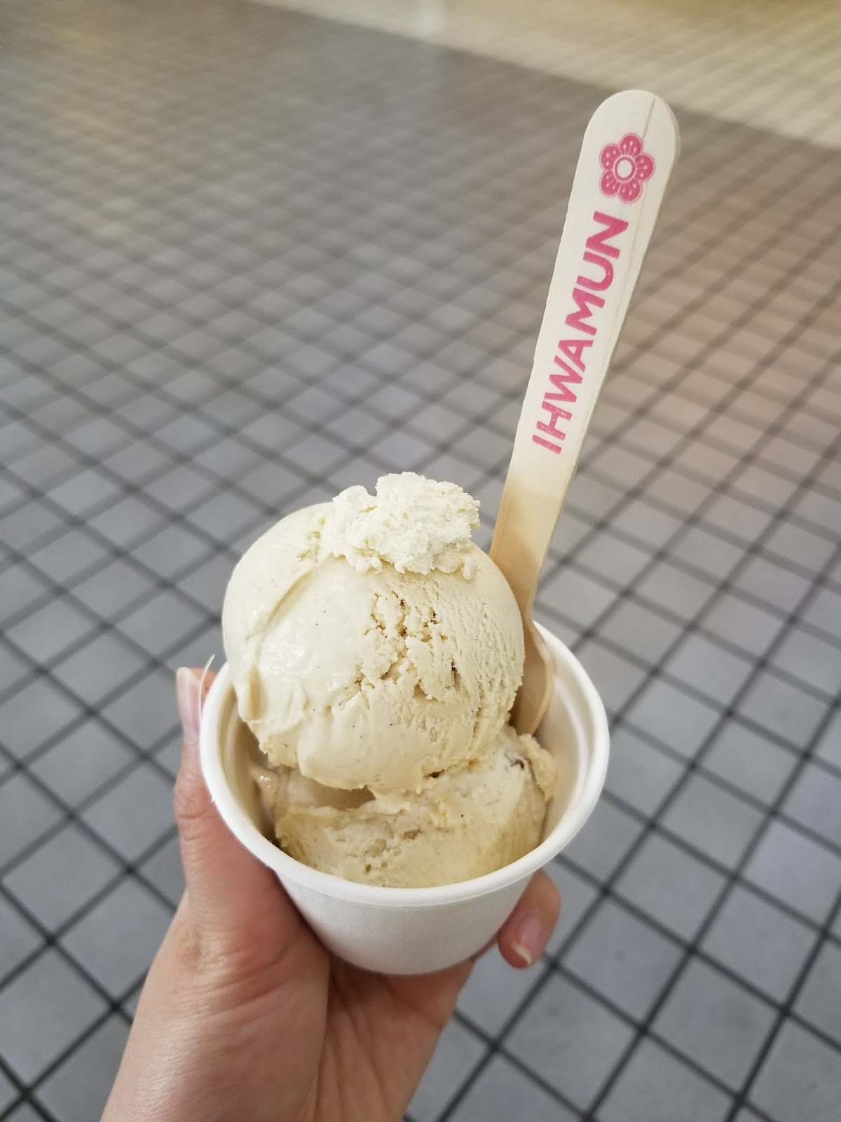 Ihwamun Ice Cream Shop Will Make You Fall In Love With Traditional