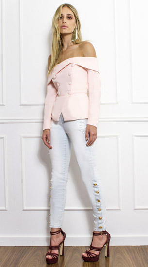 Blusa ombro à ombro e calça jeans Skazi coleção verão 2017 Skazi verão blusa ombro a ombro e calca jeans