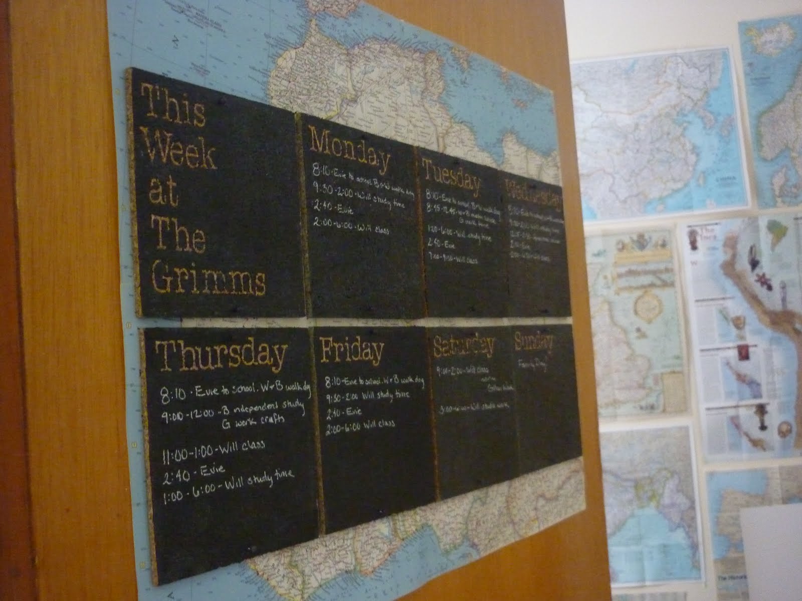 dried-figs-and-wooden-spools-family-calendar-diy-a-tutorial