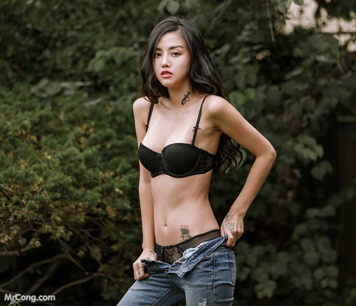 Baek Ye Jin's beauty in underwear photos October 2017 (148 photos)