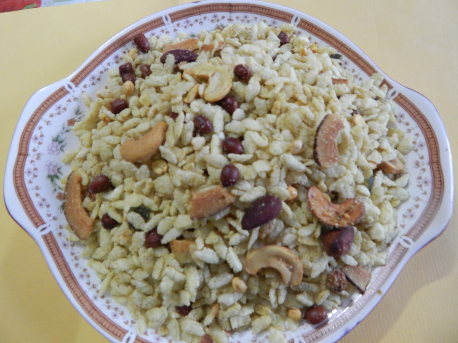Bhajke Pohe Chivda - Sneha's Recipe